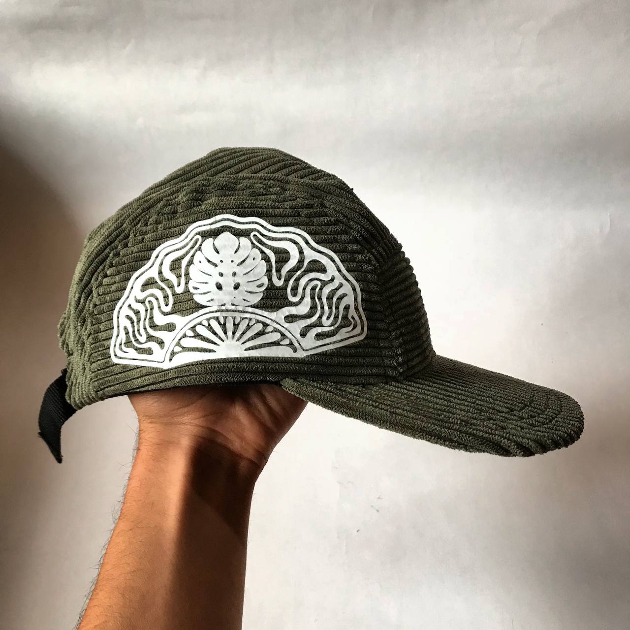 Gorra Five Panels Verde con Blanco